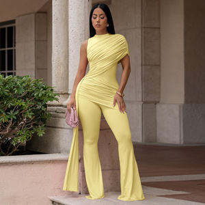 M1025 - Elegante Tuta Estiva con Spalle Scoperte e Arricciature, Nastri Svolazzanti, Sexy Romper da Donna - Product Image 2
