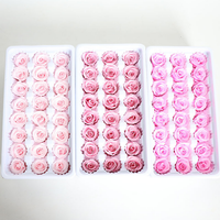 Fleurs conservées en gros d'usine Tête de rose éternelle dans une boîte-cadeau