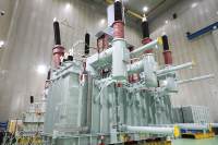 Transformador de Potencia Monofásico Grande Certificado de 334000KVA, Sumergido en Aceite, con Dispositivo de Protección y Monitoreo de Temperatura