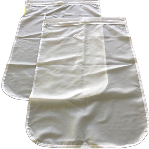 Custom-made LOGO micron laundry bag protects clothes from 95% of plastic pollution