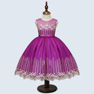 Vestido de Encaje con Lazo y Diseño de Cristal para Niñas, Ropa Vintage China en Línea - Product Image 5