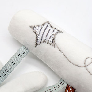 Simpatico coniglietto per neonati appeso letto giocattolo avvolto intorno al sedile di sicurezza ciondolo peluche giocattolo per bambini - Product Image 2