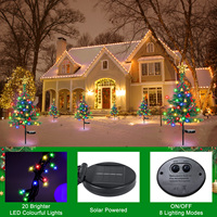 Ourwarm 2 Sets Solarbetriebene Umweltfreundliche Filzstoff-Weihnachtsbäume für den Außenbereich Mehrfarbige C6-Lichterketten-Dekoration