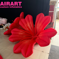 Décoration de printemps : Fleur gonflable rouge