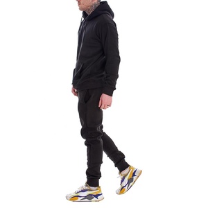 Ensemble de vêtements de jogging d'entraînement personnalisés Survêtement de musculation gris uni pour hommes Sweat à capuche crocheté 100% coton biologique avec logo personnalisé - Product Image 5