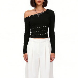 เสื้อครอปแขนยาวประดับหมุดไหล่เดียวสำหรับผู้หญิง - เสื้อครอปทรงเข้ารูปไม่สมมาตร เสื้อยืดแฟชั่น - Product Image 3