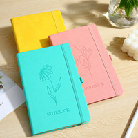 Carnet de notes OEM pour cadeaux culturels et créatifs, design frais, gaufré, avec sangle, carnet de bureau artistique, usine de fabrication