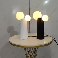 Lampe de table minimaliste moderne à rayures macaron pour chevet, décoration intérieure pour salon et chambre d'enfant