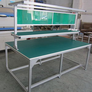 Equipo de Línea de Ensamblaje con Banco de Trabajo de Perfil de Aluminio Industrial, Marcos Personalizables con Superficie Verde y Protección - Product Image 1