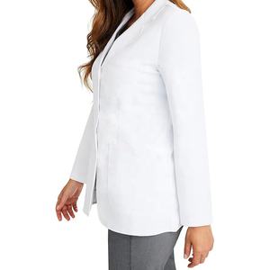 Blouse médicale blanche pour femme en tissu extensible anti-humidité avec 4 poches et fermeture boutonnée – Idéale pour le personnel médical et les laboratoires - Product Image 4