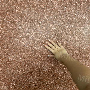 Losas de terrazo de color base rojo y baldosas de guijarros blancos de - Product Image 2