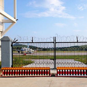 عالية الجودة القياسية الكربون الصلب أدى أضواء الأمن والحماية لحركة المرور والتحكم في الوصول الطريق كتلة المسامير - Product Image 2