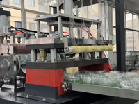 Machine automatique LXP-450W pour la fabrication de palettes de fards à paupières vides et de plateaux cosmétiques, avec moteur facile à utiliser