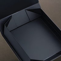 Magnetische Faltbare Geschenkbox mit Mattkarton und Warmbraunem Folienlogo für Geschenkverpackungen und Großhandelsbestellungen mit Ihrem Logo