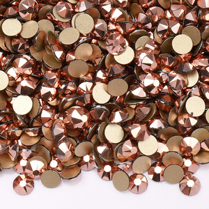 Strass en verre cristal à dos plat de haute qualité Juli, 16 facettes, pour la décoration des ongles - Product Image 5