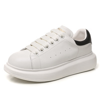 Baskets compensées contrastées pour femmes, à lacets, avec talon noir et semelle épaisse, chaussures de marche décontractées légères pour femmes