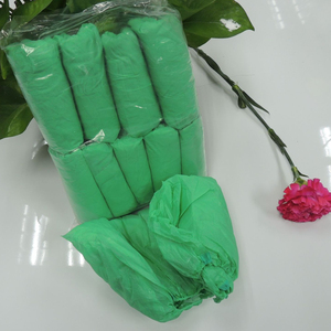 ירוק נעל כיסוי אישית לוגו חד פעמי CPE כיסוי נעליים תוצרת סין עם מפעל מחיר OEM/ODM - Product Image 1