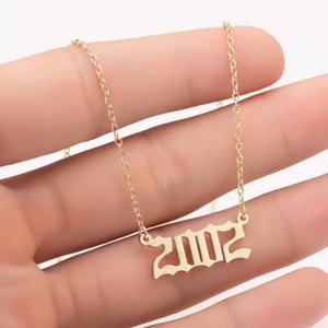 Collar Personalizable al por Mayor con Colgante de Número del Año de Nacimiento, Chapado en Oro de 18k, Acero Inoxidable, Letra en Estilo Gótico Antiguo - Product Image 3