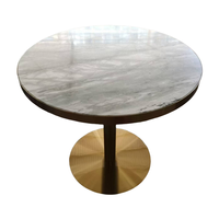 Meubles commerciaux modernes haut de gamme, table ronde de salle à manger en marbre vert de 120 cm avec base en acier pour restaurant et usage extérieur
