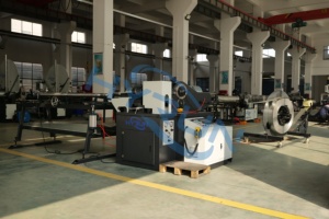 Máquina formadora de tubos redondos en espiral de conducto de aire automático para sistema HVAC Tipo de molde de ventilación Fabricación de conductos en espiral - Product Image 2