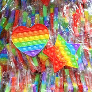 ジャンボハート型シリコンFidgetセンソリーポッパーレインボーポッパープッシュバブル教育玩具 - Product Image 4