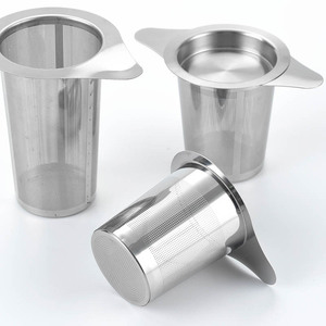 Infuseur à thé moderne en acier inoxydable 18/8, maille extra fine, avec doubles poignées pour suspendre théières, tasses et mugs - Product Image 1