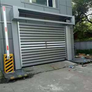 <span class=keywords><strong>Porte</strong></span> <span class=keywords><strong>de</strong></span> <span class=keywords><strong>garage</strong></span> <span class=keywords><strong>automatique</strong></span> intelligente coupe-vent en acier et mousse PU, design grain <span class=keywords><strong>de</strong></span> bois, portes coulissantes pour maisons intelligentes - Product Image 6