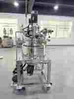 Cuve de mélange et d'émulsification automatique à vide à cisaillement élevé en acier inoxydable Cosmati 30-50L avec moteur pour crèmes