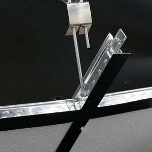 Panneau de fibres minérales noires <span class=keywords><strong>600x600</strong></span> Carreaux de <span class=keywords><strong>plafond</strong></span> suspendu Conception de <span class=keywords><strong>faux</strong></span> <span class=keywords><strong>plafond</strong></span> <span class=keywords><strong>acoustique</strong></span> noir - Product Image 5