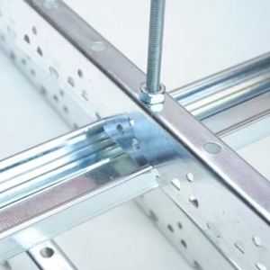 Chất Lượng Cao Kim Loại Furring Kênh <span class=keywords><strong>C</strong></span> Stud U Theo Dõi Trần Lưới Trần Joist Cho Nhà Kho Hội Thảo <span class=keywords><strong>C</strong></span>ăn Hộ Trang Trí - Product Image 5