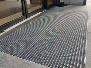 Tapete de Entrada de Aluminio Resistente, Antideslizante, para Hoteles, Oficinas y Edificios - Product Image 4