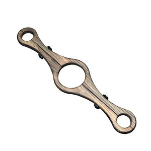 Sofort Verfügbare High-End Maßgeschneiderte Fesseln im Europäischen Stil – Drei-Ring Hals- und Handfesseln als Sexspielzeug für Paare - Product Image 6