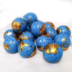 Vente en gros Feuille Enveloppée Blanc Croustillant <span class=keywords><strong>Chocolat</strong></span> Bonbons Sourire Tennis Billard Football Terre Golden Ball Motif Composé <span class=keywords><strong>Chocolat</strong></span> - Product Image 1