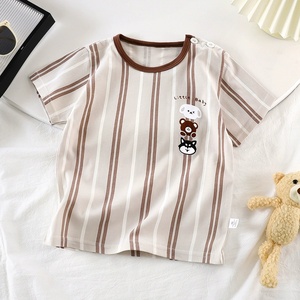 Camiseta de algodón de verano a la moda para niños con estampados de dinosaurios y animales en varios colores, tops infantiles con mezcla aleatoria de diseños. - Product Image 3