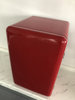 Mini-réfrigérateur portable rétro 128L à température unique, mini-bar intelligent à dégivrage automatique numérique – Approvisionnement direct usine