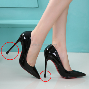 Protezioni per Tacchi in PVC, Salvataglie per Scarpe da Donna, Ideali per Matrimoni, Corse e Occasioni Formali - Product Image 6