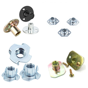 Tuerca Conectora Hexagonal con Brida Zincada M5/M6/M8 Rosca Derecha M5/M6/M8 - Product Image 1