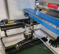 Rem tekan CNC sinkronisasi hidrolik elektro dengan kontrol CNC DA58T