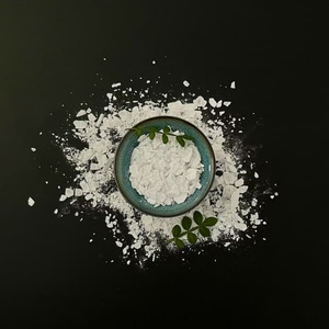 BANGZE Flocons <span class=keywords><strong>de</strong></span> <span class=keywords><strong>chlorure</strong></span> <span class=keywords><strong>de</strong></span> <span class=keywords><strong>magnésium</strong></span> anhydre CAS 7786-30-3 98% 99% Min Poudre blanche pour la fonte <span class=keywords><strong>de</strong></span> la neige et le dégivrage industriel 25kg - Product Image 3