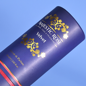 Emballage personnalisé alimentaire de luxe Tube en carton noir Push Up feuille d'or ronde emballage de boîte de tube en papier - Product Image 1