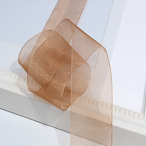 Sac cadeau en papier 25mm bon marché en gros avec <span class=keywords><strong>ruban</strong></span> et rubans d'organza d'anniversaire de festival de mariage de Ginkgo pour la Saint-Valentin - Product Image 1