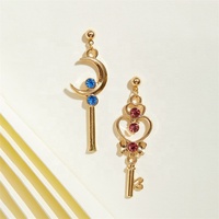 Anime Sailor Moon pendientes joyería Moon Stick asimétrico gota pendientes mujeres niñas Aleación de Zinc cristal colibrí 18K oro