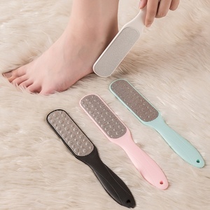 Râpe à pieds professionnelle de haute qualité, lime à pieds, outil de soin des pieds, éliminateur de callosités, <span class=keywords><strong>grattoir</strong></span> pour pieds - Product Image 2