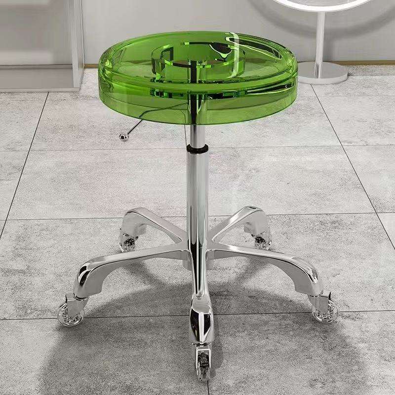 สีเขียวอ่อน