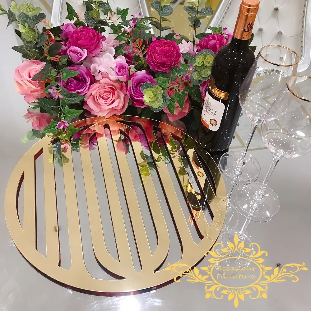 Dekorasi pesta dekorasi akrilik di meja dibuat dengan acara furnitur satu sisi emas satu sisi piring meja perak