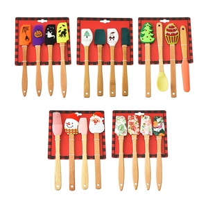 Natale cartone animato Non bastone resistente al calore 4 pezzi in Silicone raschietto Set Mini manica di cottura per l'utilizzo di pasta per utensili da forno - Product Image 4