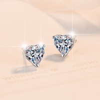 Perhiasan Mewah Hadiah Liburan Wanita Anting Bunga 1ct Potongan Hati Perak Sterling S925 VVs1 Anting Stud Moissanite