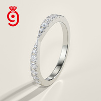 Bague de promesse élégante JIUZUAN en argent sterling S925 avec moissanite en forme de V, demi-alliance éternelle, couleur D VVS, pour femme