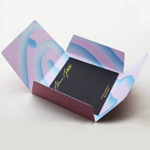 <span class=keywords><strong>Enveloppe</strong></span> mini pliée carrée <span class=keywords><strong>en</strong></span> <span class=keywords><strong>papier</strong></span> couché 300 g/m², élégante et personnalisée, avec logo imprimé <span class=keywords><strong>en</strong></span> couleur pour l'emballage de chiffons à lunettes et de cartes - Product Image 3