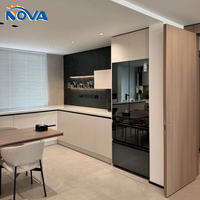 Meuble de cuisine moderne en L, corps en MDF, porte laquée brillante avec panneau d'îlot, vente en gros